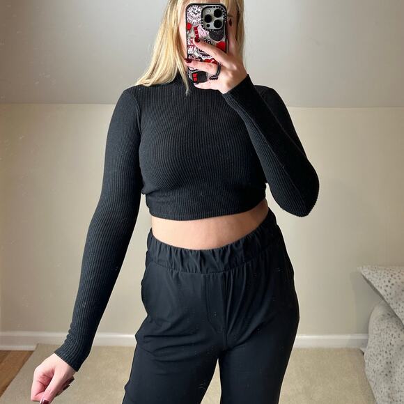 Madewell: Ribbed Cropped Keyhole Open Back Mock Neck Black Sweater - Picture 1 of 7